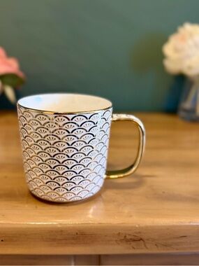 10 Strawberry Street White Gold Mug Minimalist Chic Coffee Tea Cup